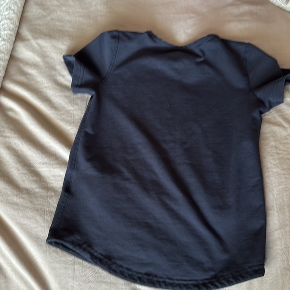BYLT black capped sleeved child’s T shirt size XS 4/5 - Picture 4 of 6